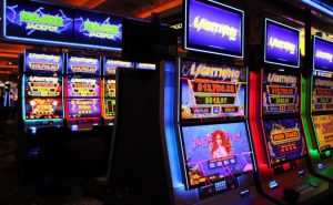 Cara Efektif Menang Jackpot Slot Online di Malam Hari